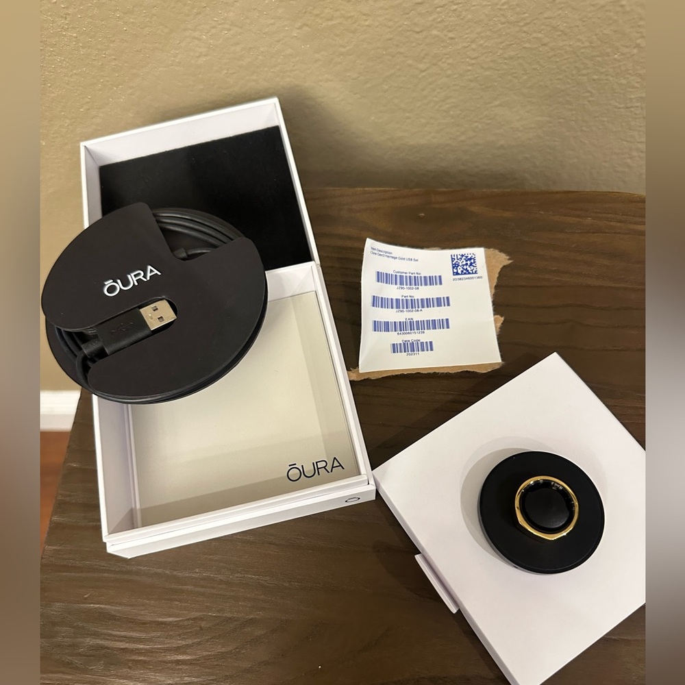 Oura Ring Gold Heritage Size 8 Gen 3